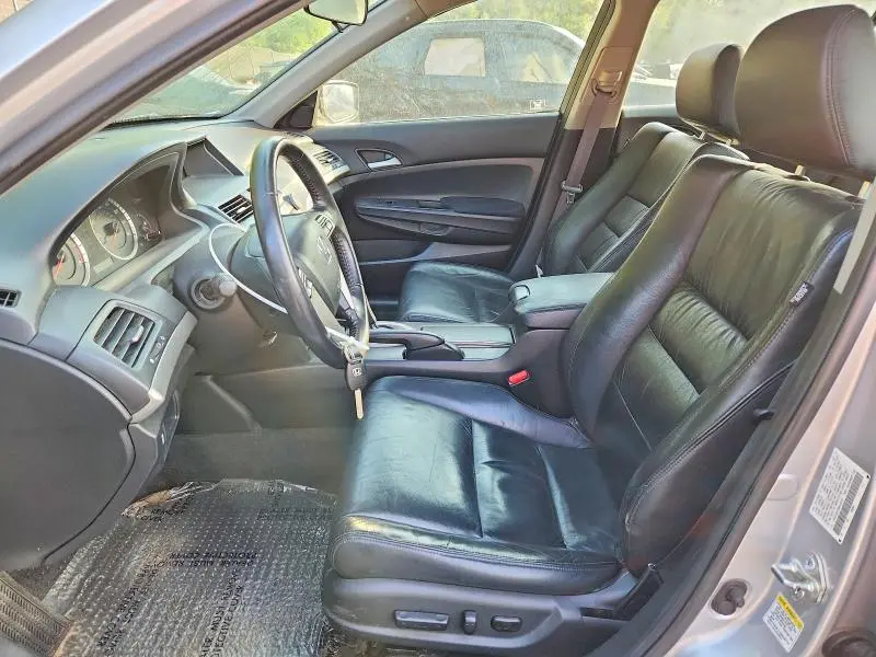 2011 HONDA ACCORD SE  