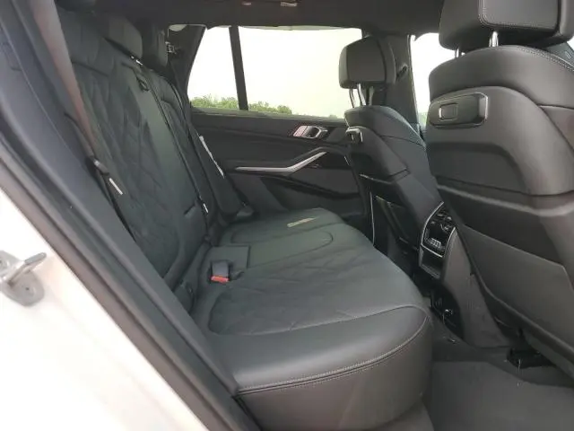2024 BMW X5 XDRIVE50E  