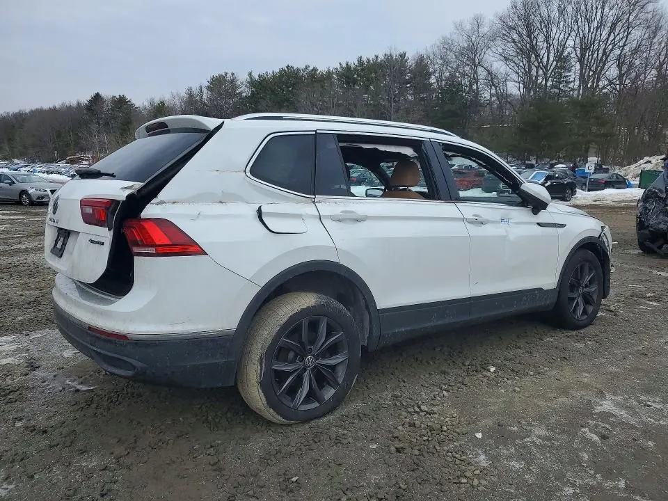 2024 VOLKSWAGEN TIGUAN SE  