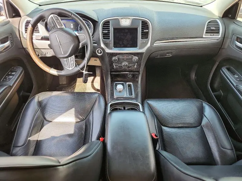 2017 CHRYSLER 300C   