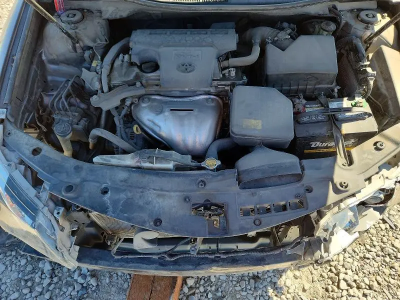 2014 TOYOTA CAMRY SE  