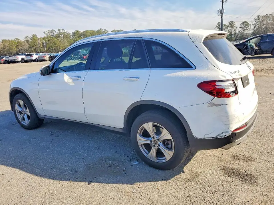 2018 MERCEDES-BENZ GLC 300  