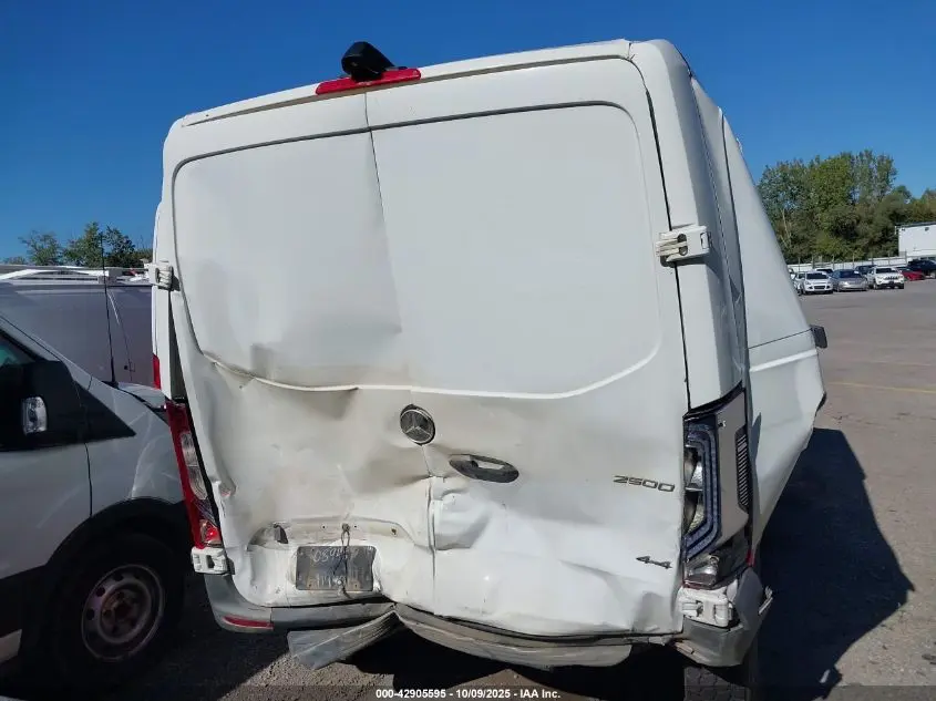 2022 MERCEDES-BENZ SPRINTER 2500 STANDARD ROOF V6