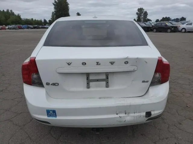2010 VOLVO S40 2.4I  