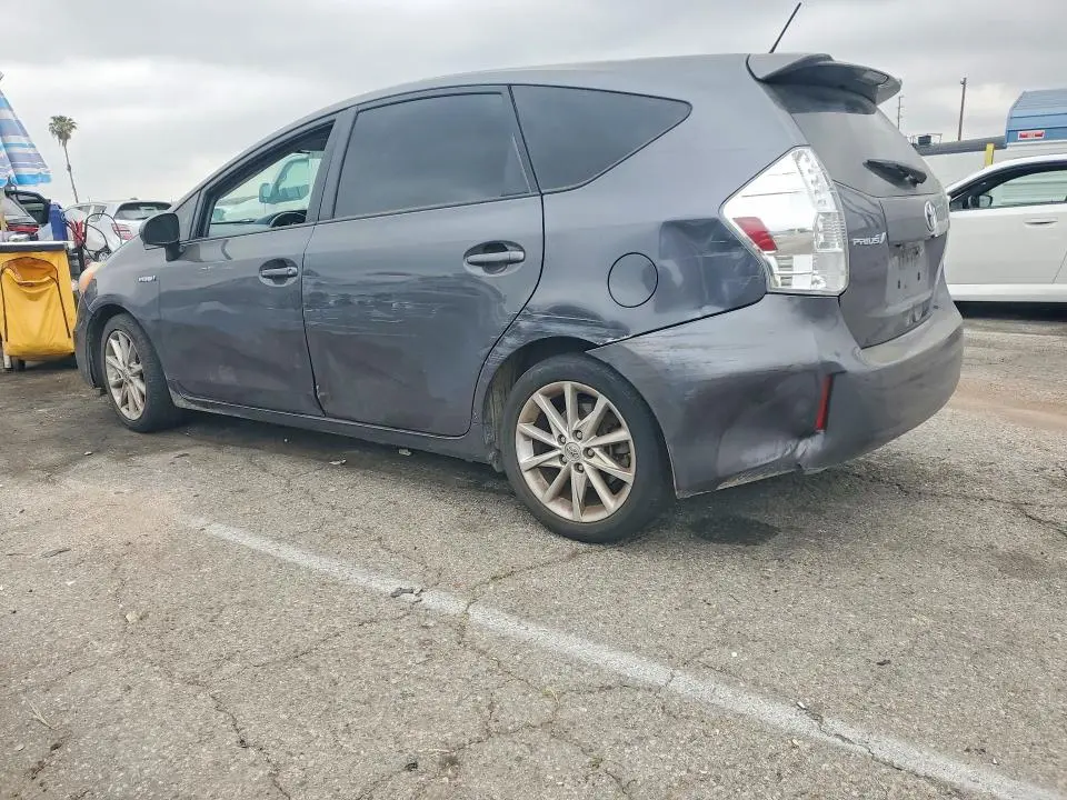 2013 TOYOTA PRIUS V FIVE  