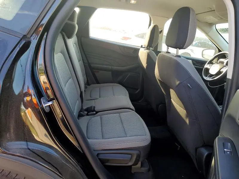 2022 FORD ESCAPE S  
