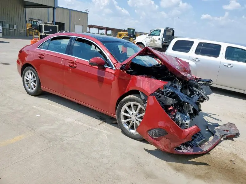 2022 MERCEDES-BENZ A 220  