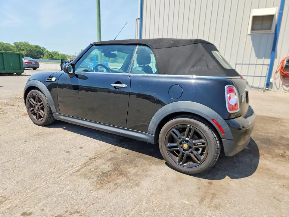2015 MINI COOPER   