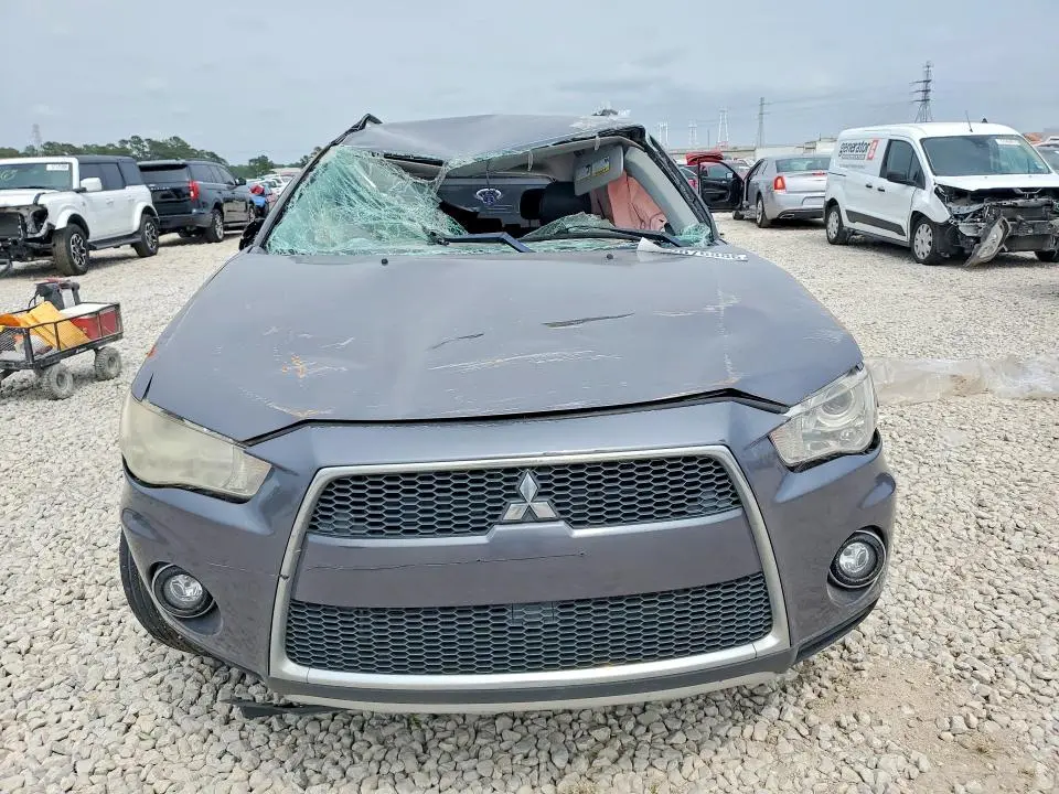 2010 MITSUBISHI OUTLANDER XLS  