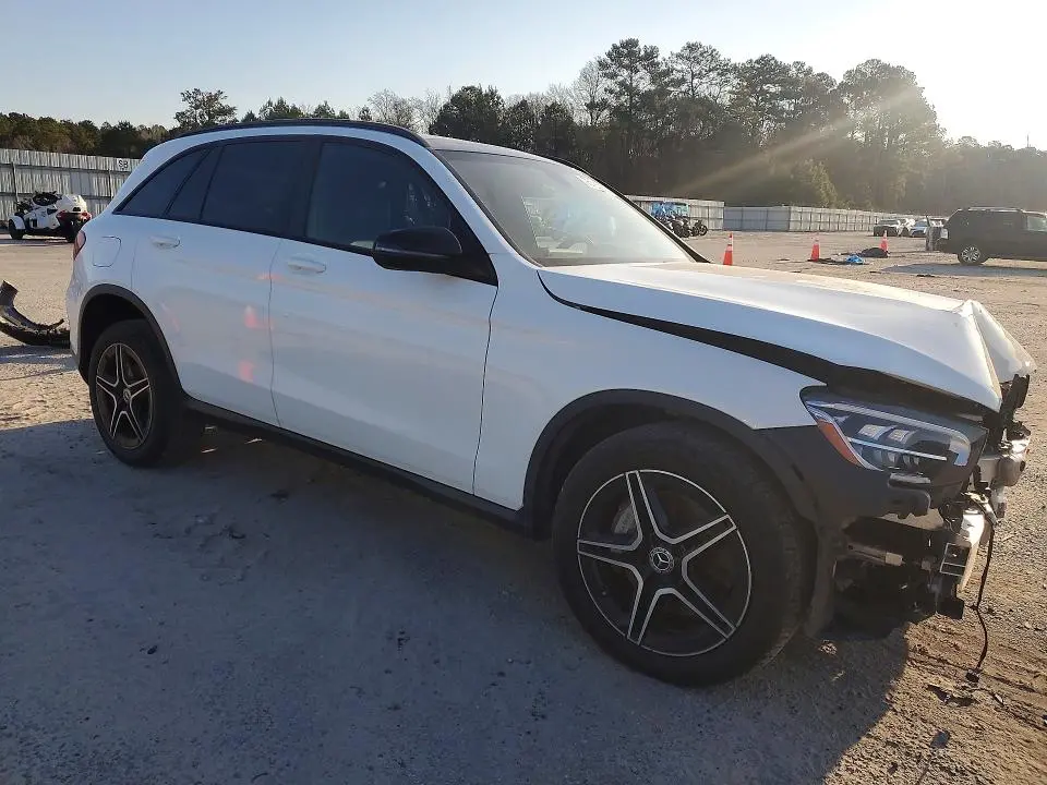 2020 MERCEDES-BENZ GLC 300 4MATIC  