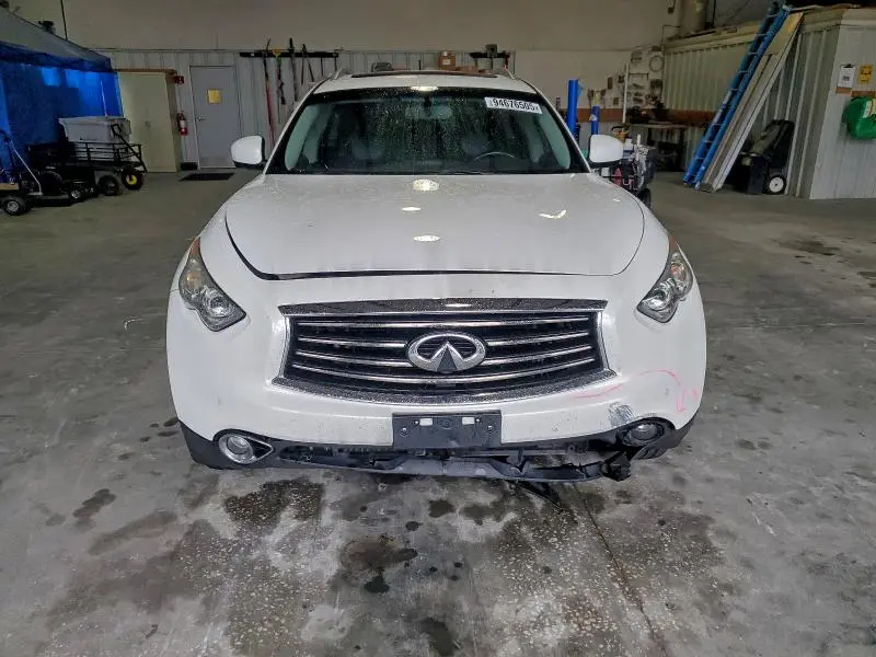 2014 INFINITI QX70   