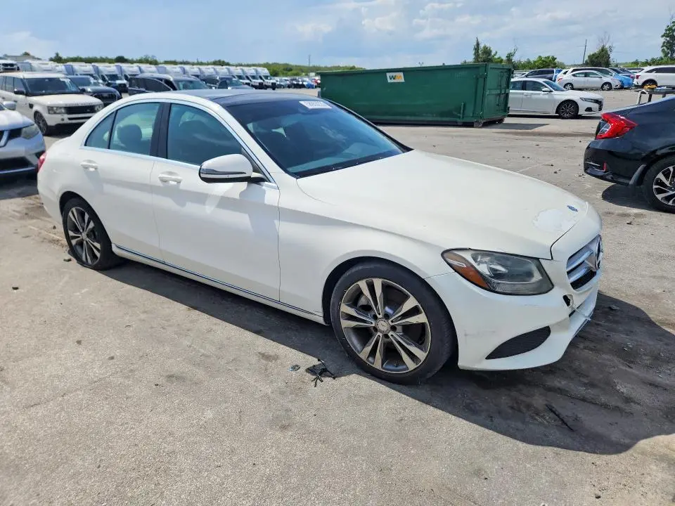 2017 MERCEDES-BENZ C 300  