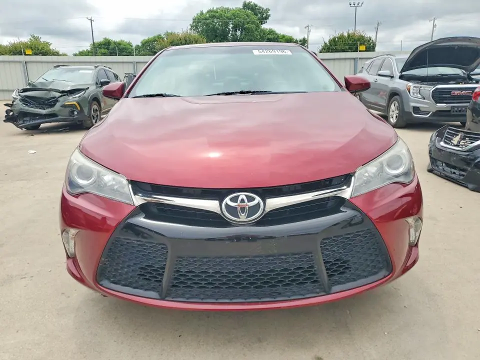2017 TOYOTA CAMRY SE  
