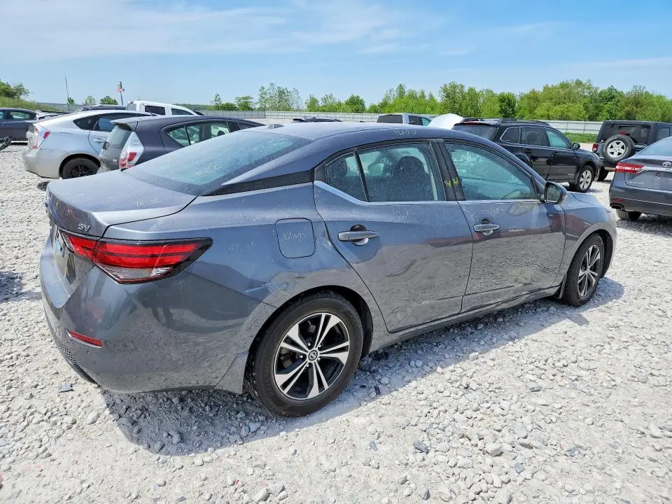 2022 NISSAN SENTRA SV  