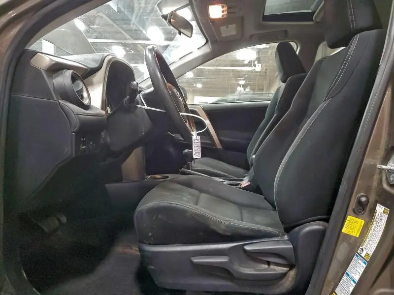 2013 TOYOTA RAV4 XLE  