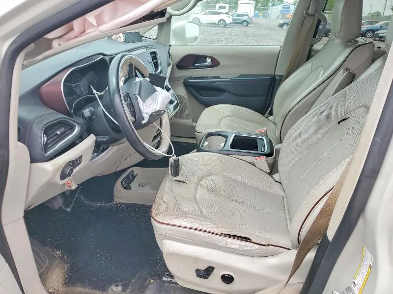 2019 CHRYSLER PACIFICA LIMITED  
