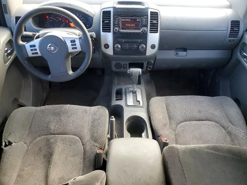 2015 NISSAN FRONTIER SV  