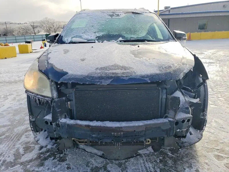 2011 CHEVROLET TRAVERSE LT  