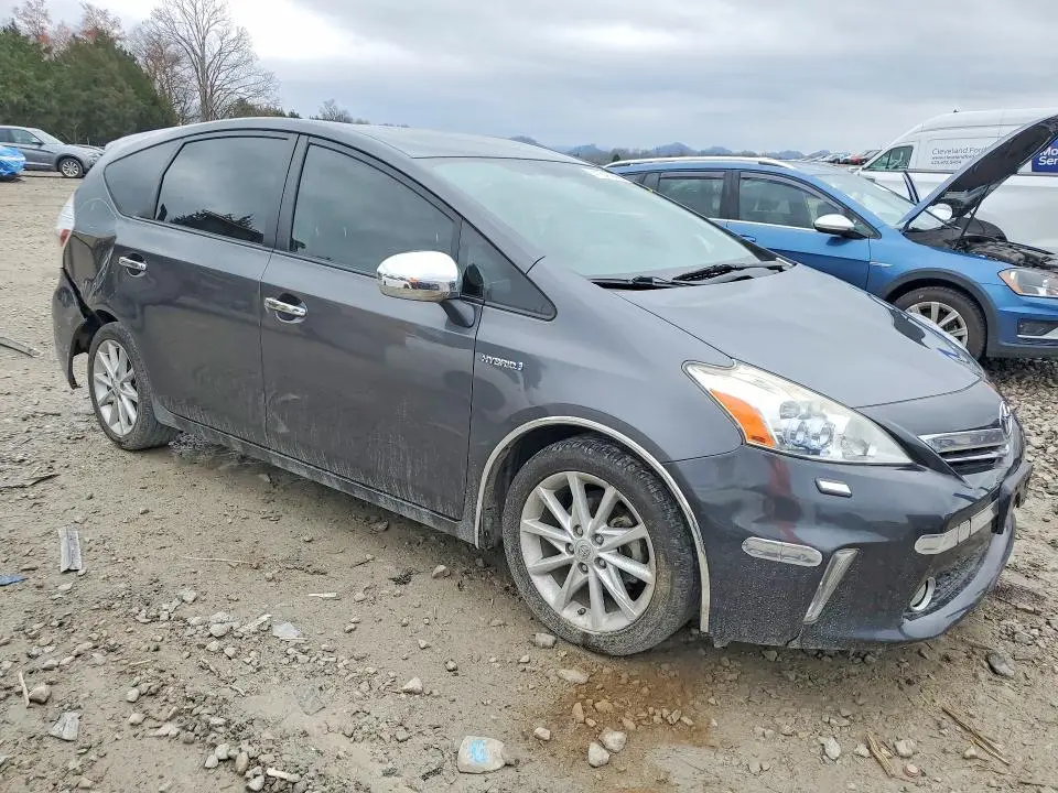 2013 TOYOTA PRIUS V FIVE  