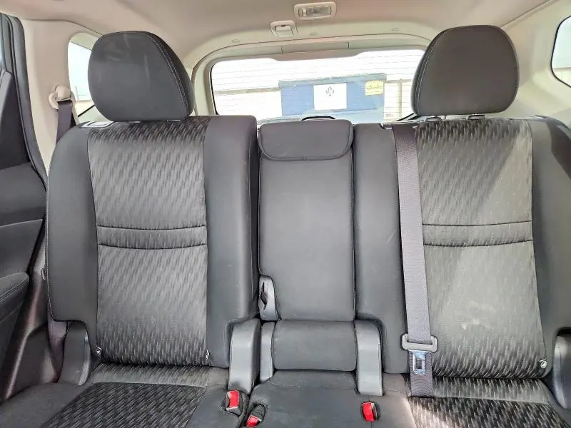 2017 NISSAN ROGUE SV  