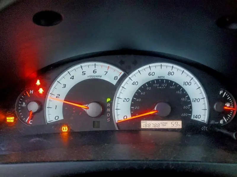 2010 TOYOTA CAMRY BASE  