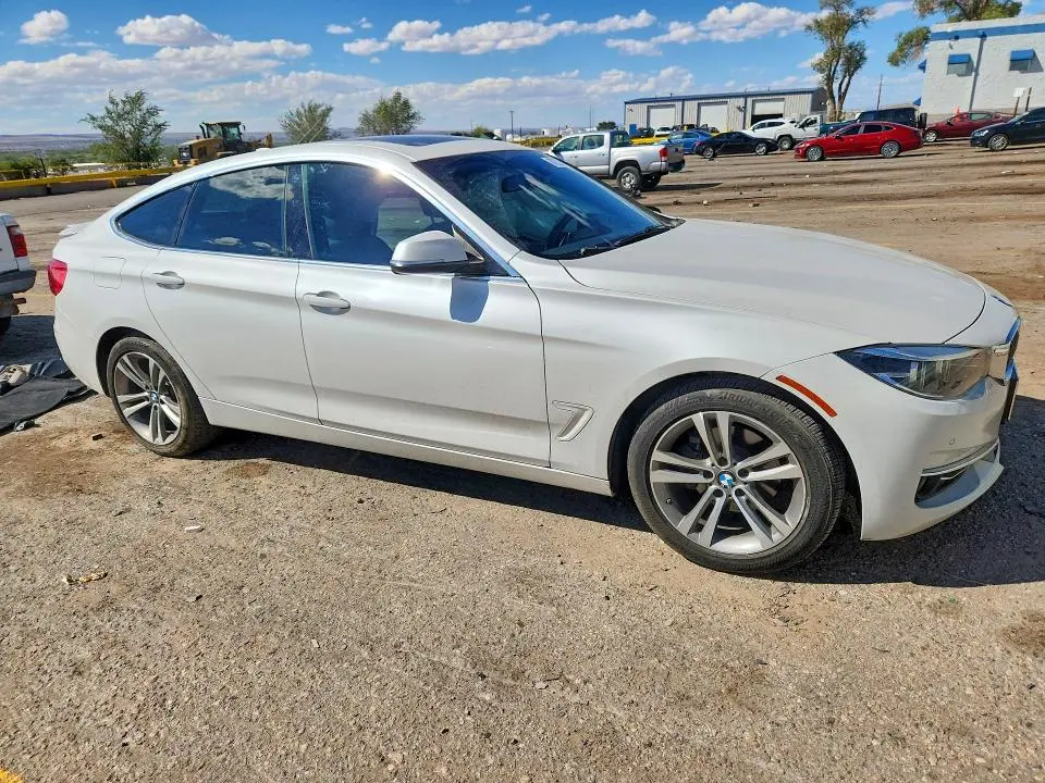 2018 BMW 330 XIGT  