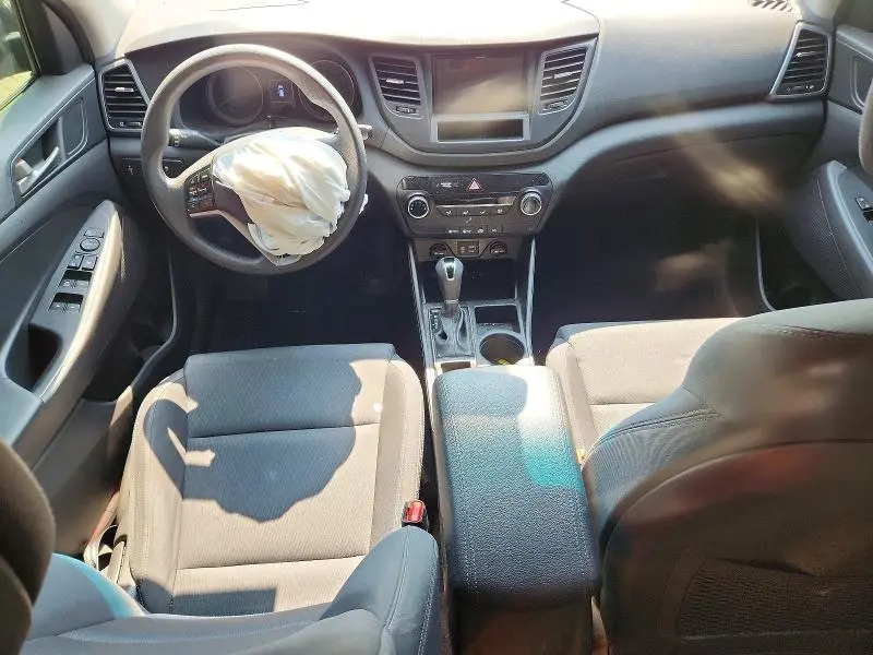 2018 HYUNDAI TUCSON SE  