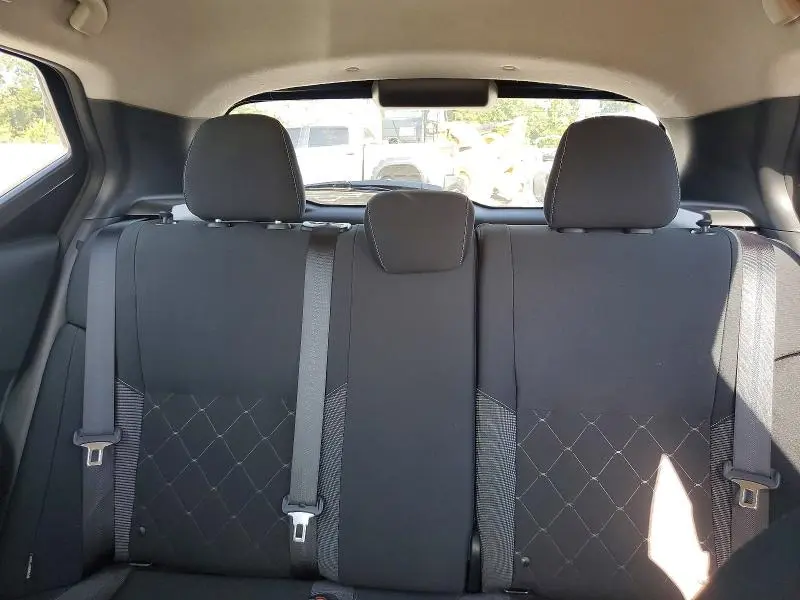 2020 NISSAN KICKS S  