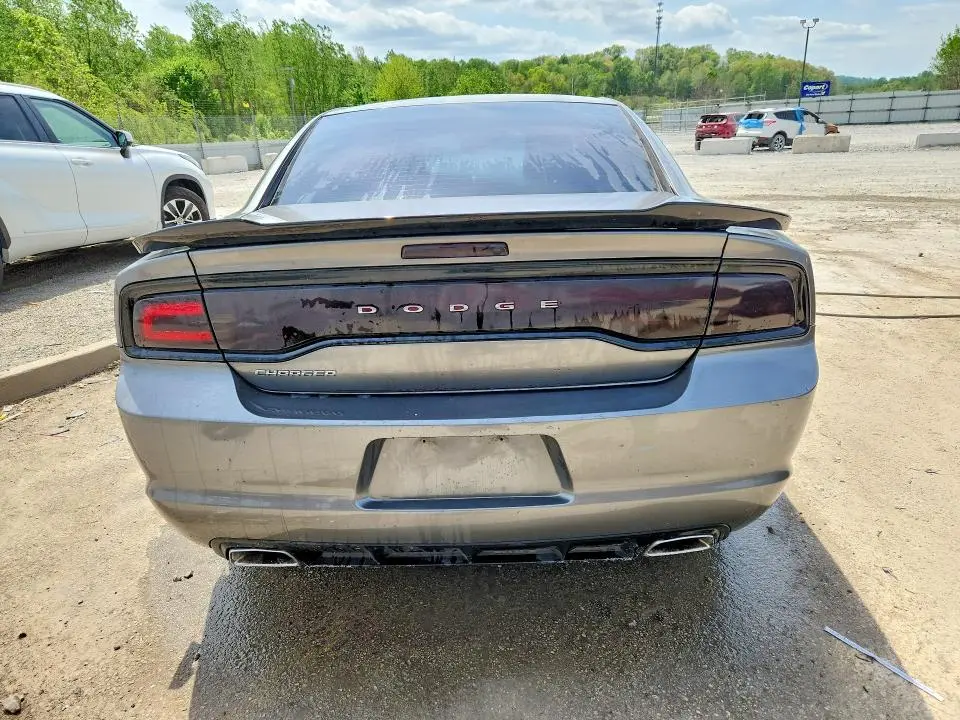 2012 DODGE CHARGER SE  