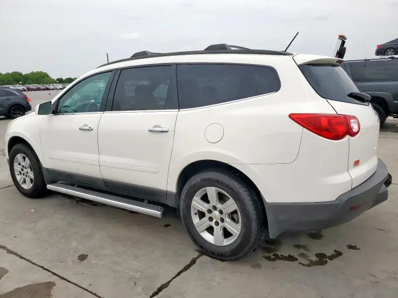 2010 CHEVROLET TRAVERSE LT  
