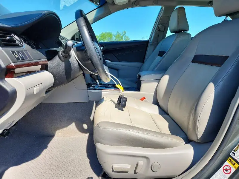 2014 TOYOTA CAMRY XLE  