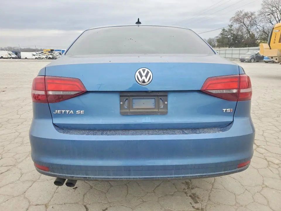 2016 VOLKSWAGEN JETTA SE  