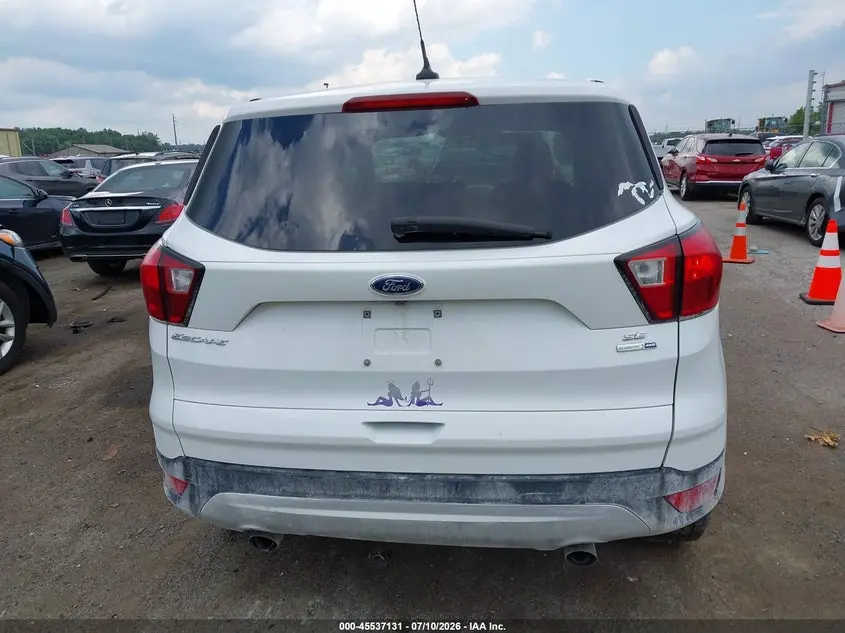 2019 FORD ESCAPE SE