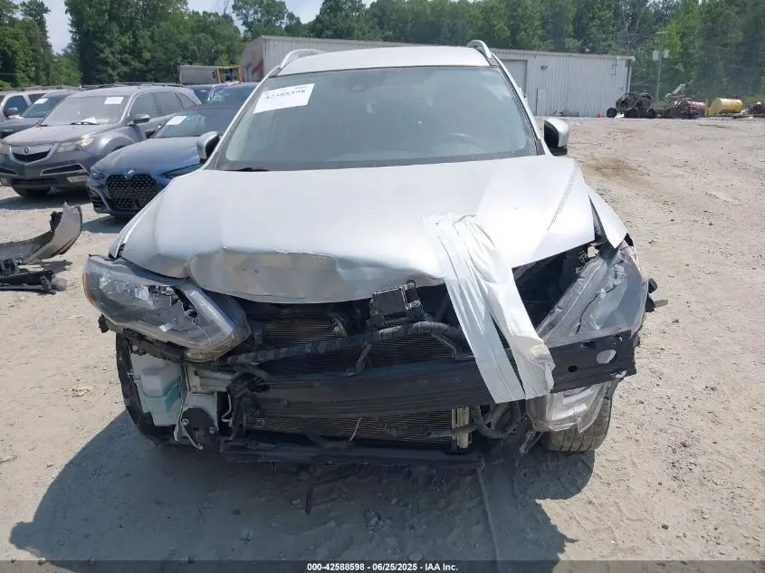 2019 NISSAN ROGUE S