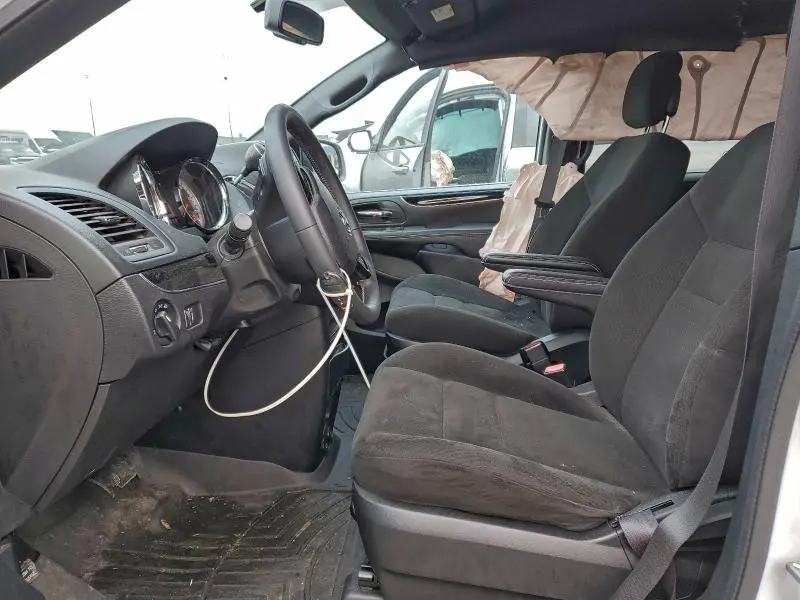 2015 DODGE GRAND CARAVAN SE  