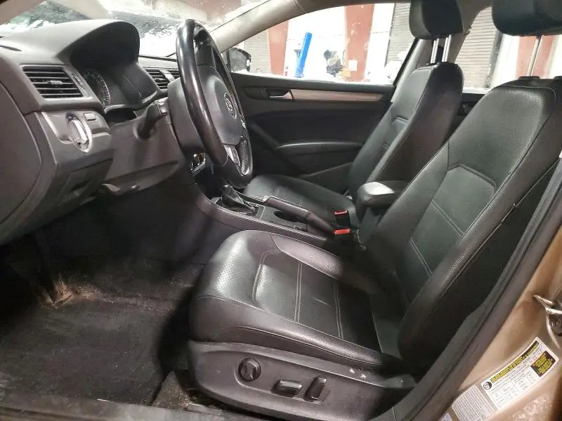 2015 VOLKSWAGEN PASSAT S  