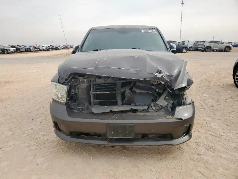 2014 RAM 1500 ST  