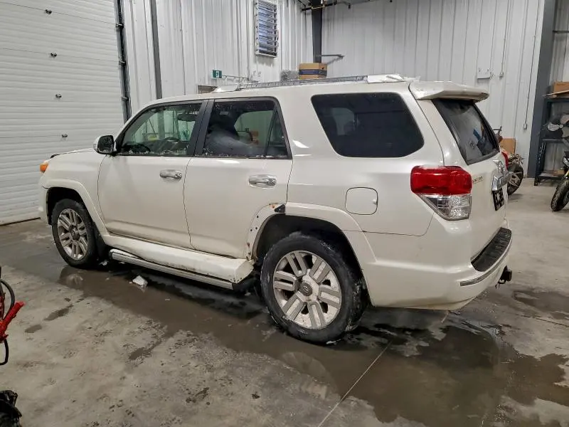 2013 TOYOTA 4RUNNER SR5  