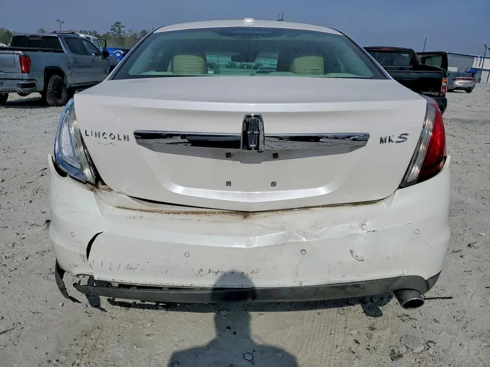 2011 LINCOLN MKS   