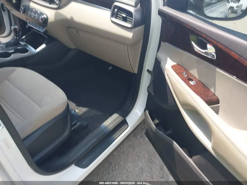 2016 KIA SORENTO 2.4L LX