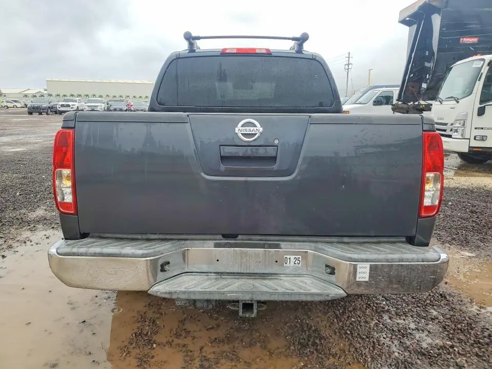 2010 NISSAN FRONTIER SE V6  