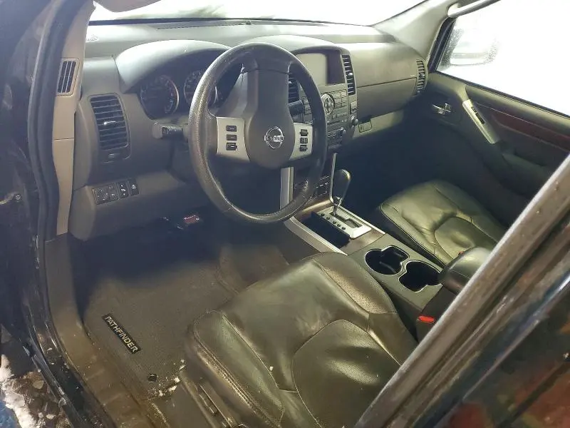 2010 NISSAN PATHFINDER S  