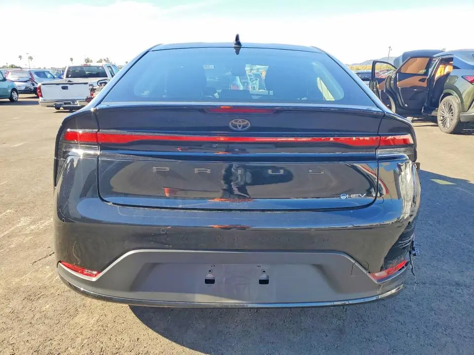 2024 TOYOTA PRIUS LE  