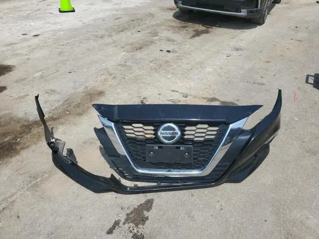 2022 NISSAN ALTIMA SV  