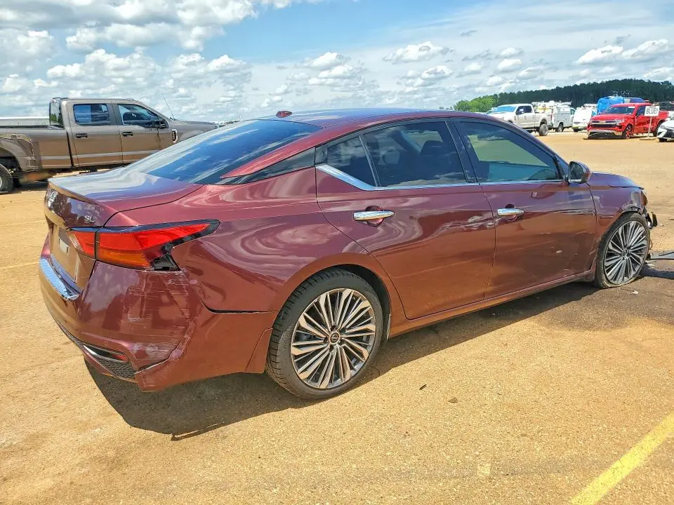 2023 NISSAN ALTIMA SL  