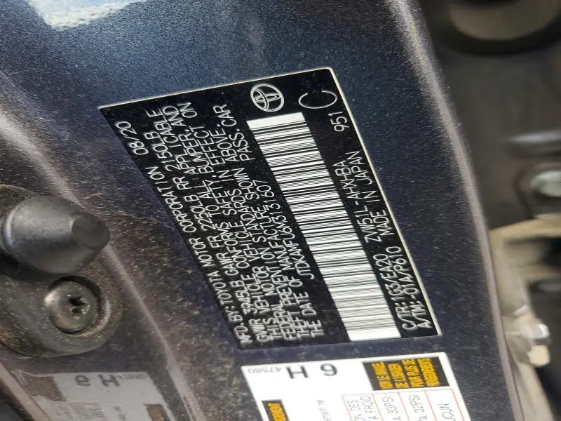 2021 TOYOTA PRIUS XLE  
