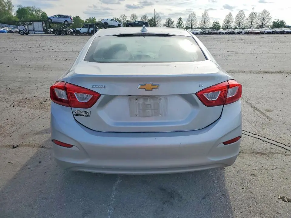 2016 CHEVROLET CRUZE LT  
