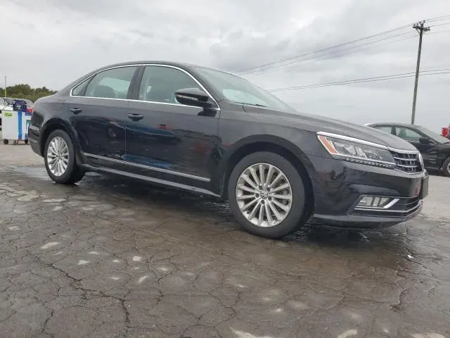 2016 VOLKSWAGEN PASSAT SE  