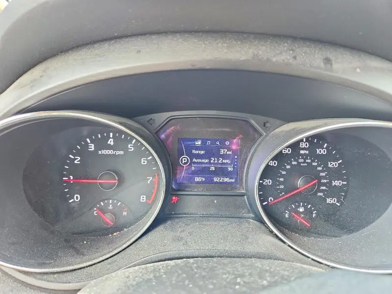 2018 KIA SEDONA LX  
