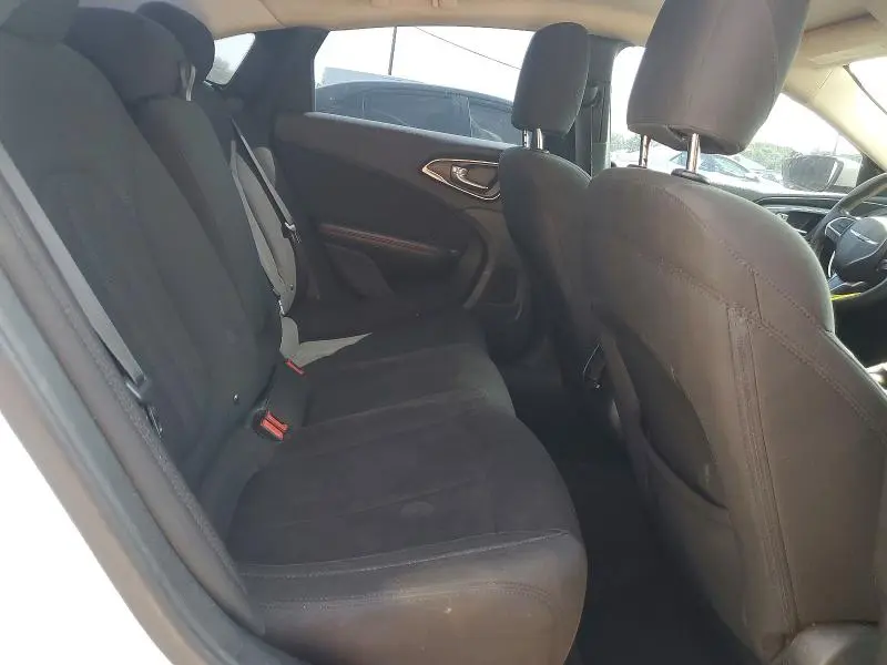 2015 CHRYSLER 200 LIMITED  